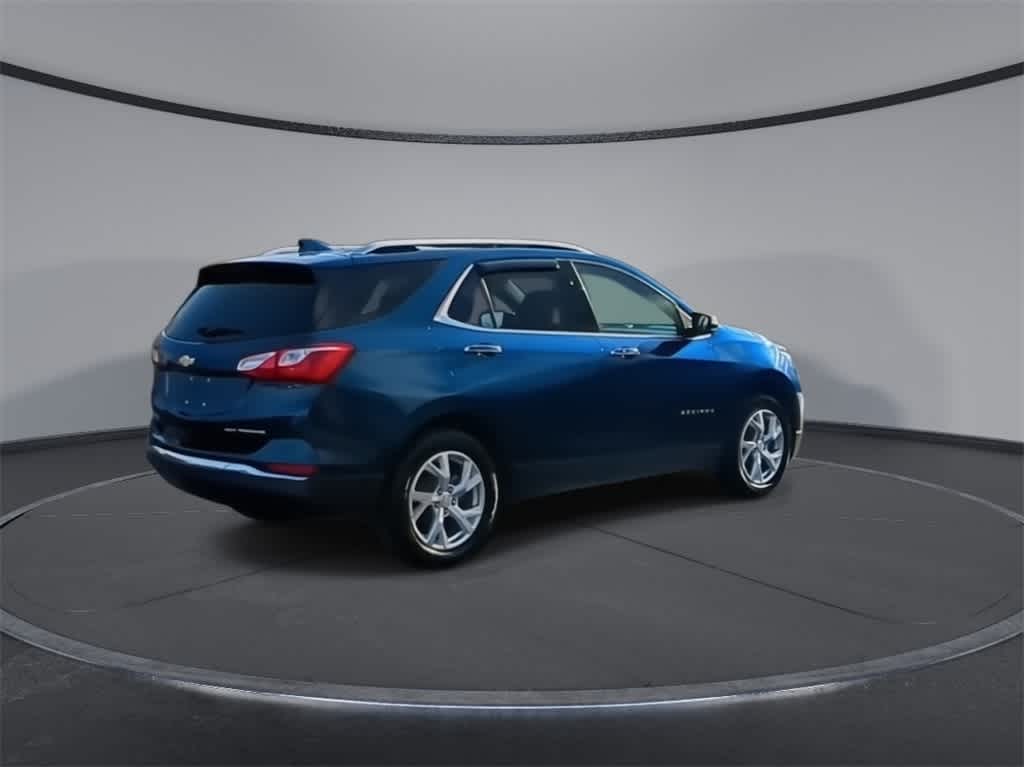 2020 Chevrolet Equinox Premier 8