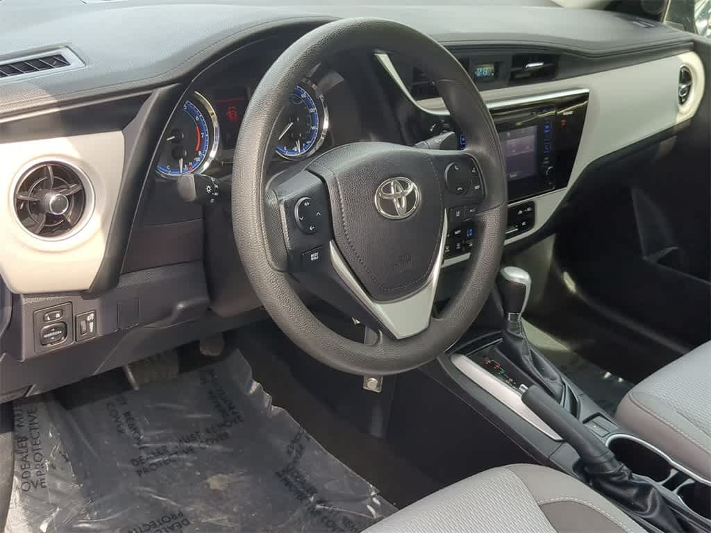 2017 Toyota Corolla LE 16