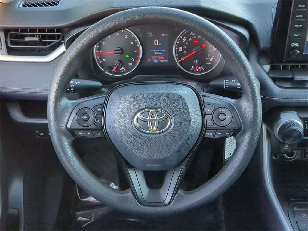 2019 Toyota RAV4 LE 23