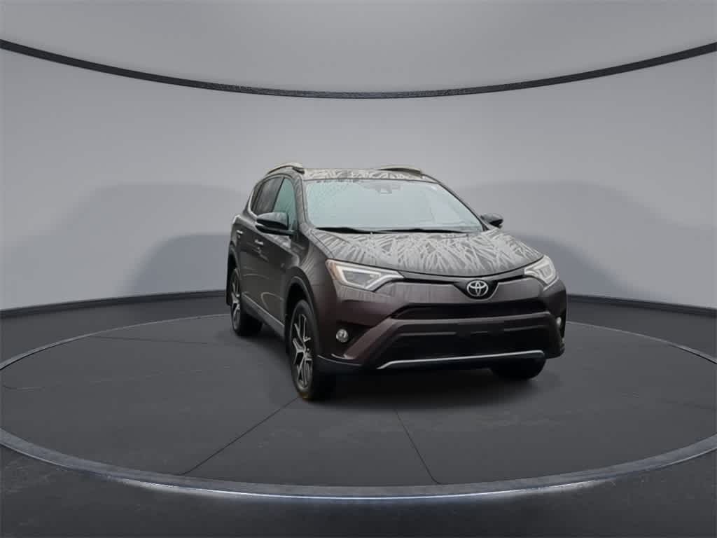 2017 Toyota RAV4 SE 2