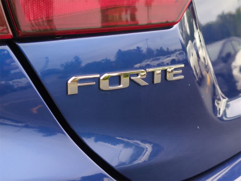 2019 Kia Forte S 13