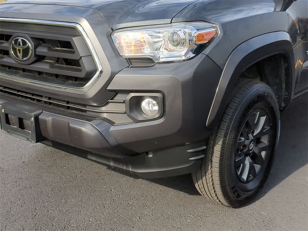 2023 Toyota Tacoma SR5 Double Cab 5 Bed V6 AT 11