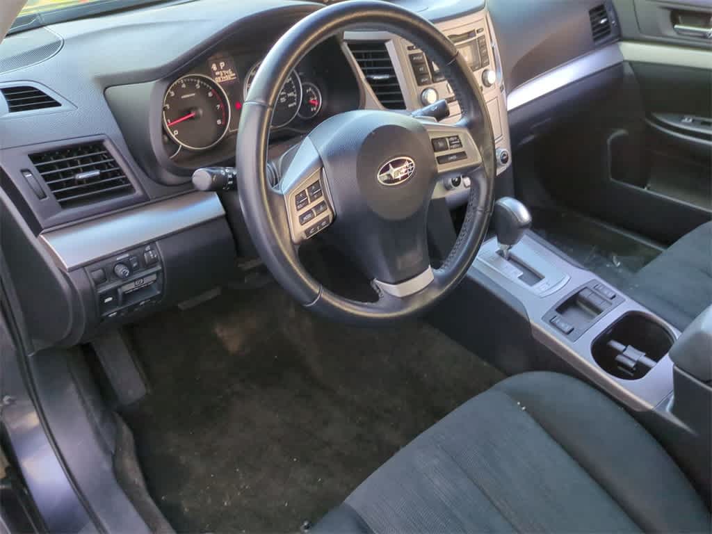 2013 Subaru Legacy 2.5i Premium 10
