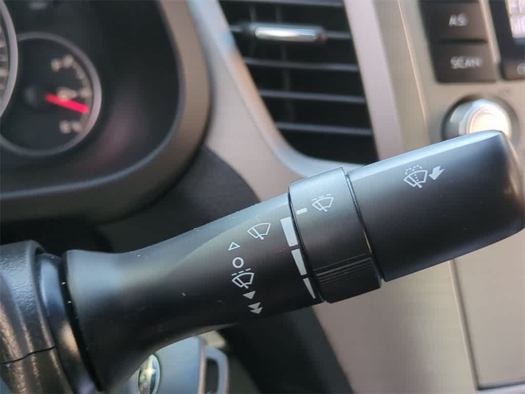 2013 Subaru Legacy 2.5i Premium 26