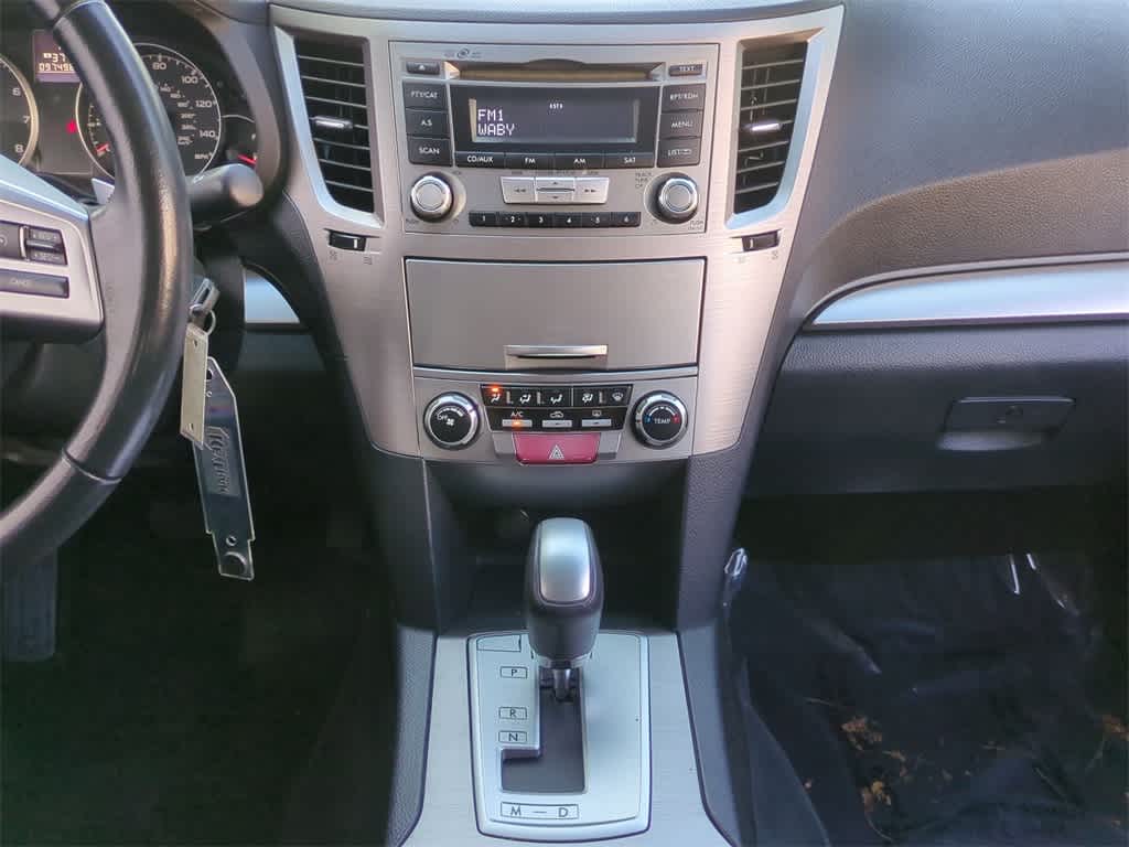2013 Subaru Legacy 2.5i Premium 28