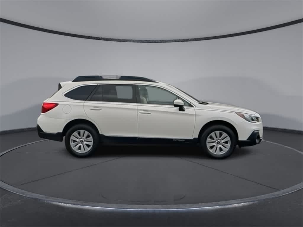 2019 Subaru Outback Premium 9