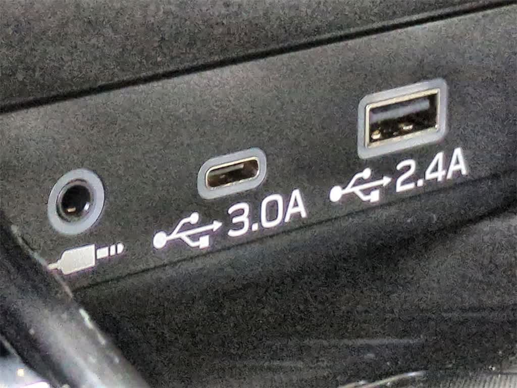 2023 Subaru Outback Limited 34