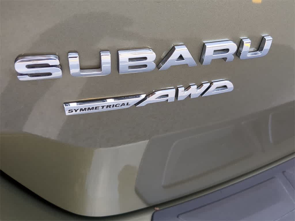 2024 Subaru Outback Touring XT 12