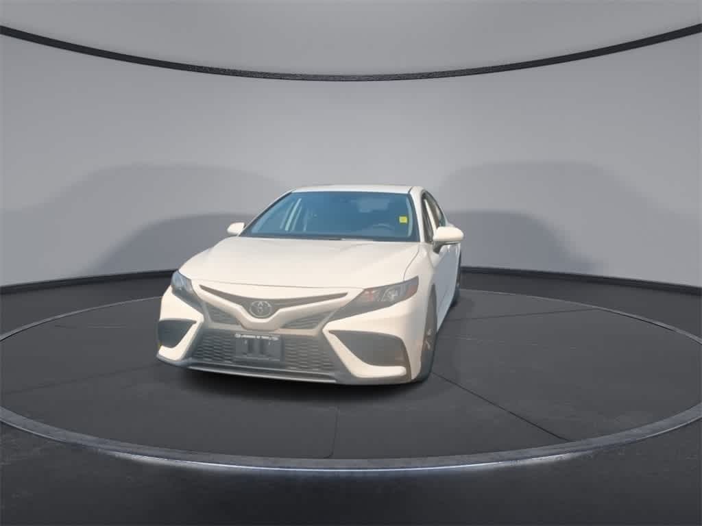 2023 Toyota Camry SE 3