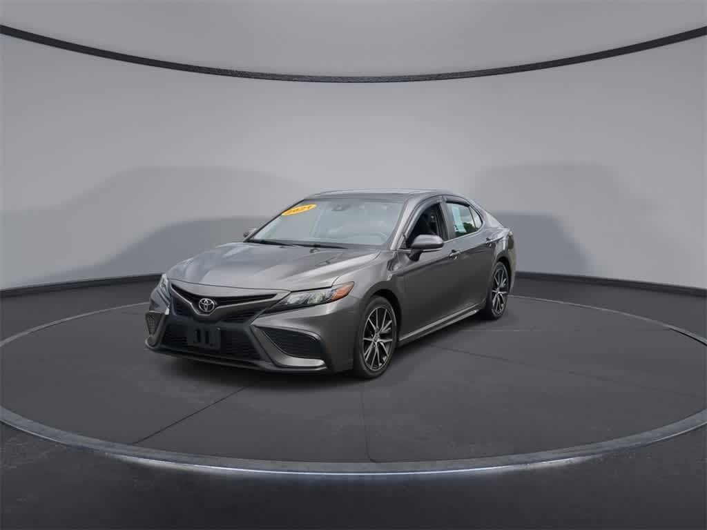 2021 Toyota Camry SE 3