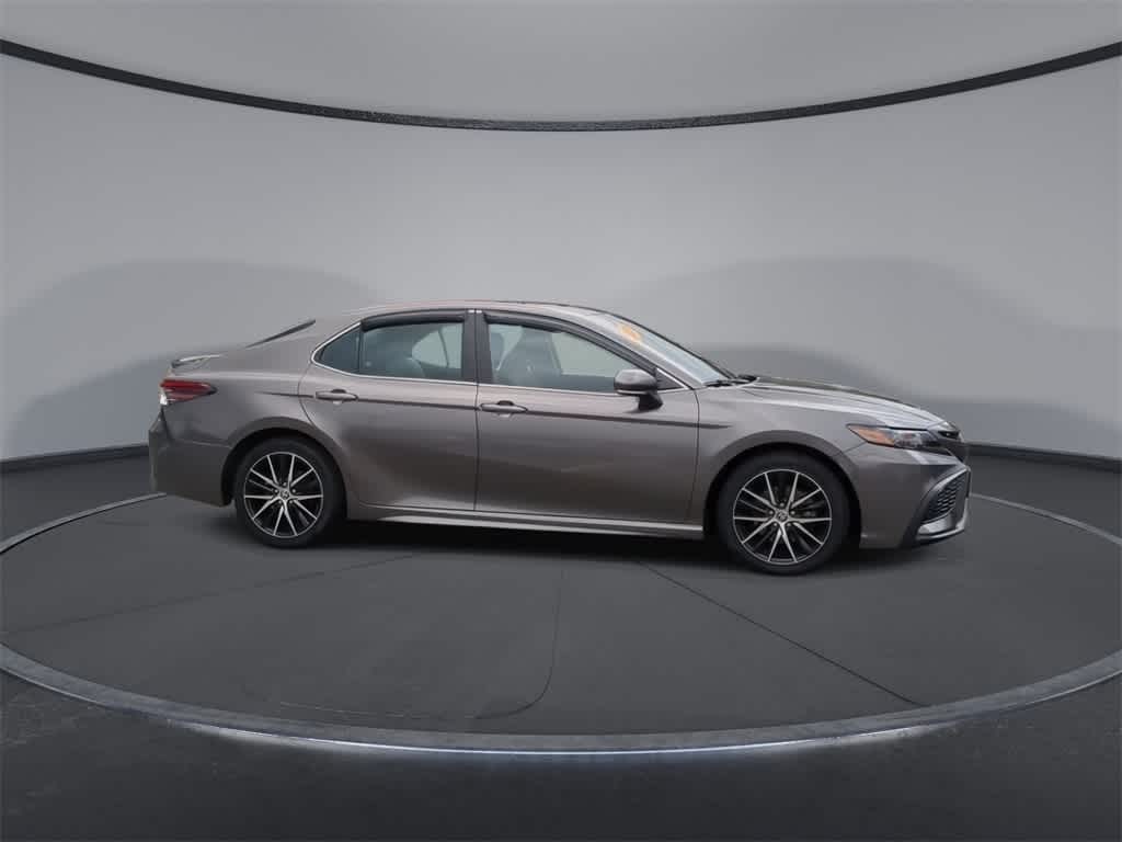 2021 Toyota Camry SE 9