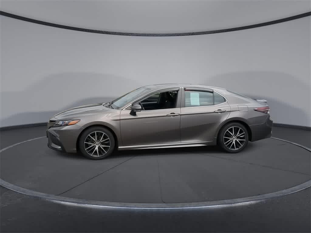 2021 Toyota Camry SE 4