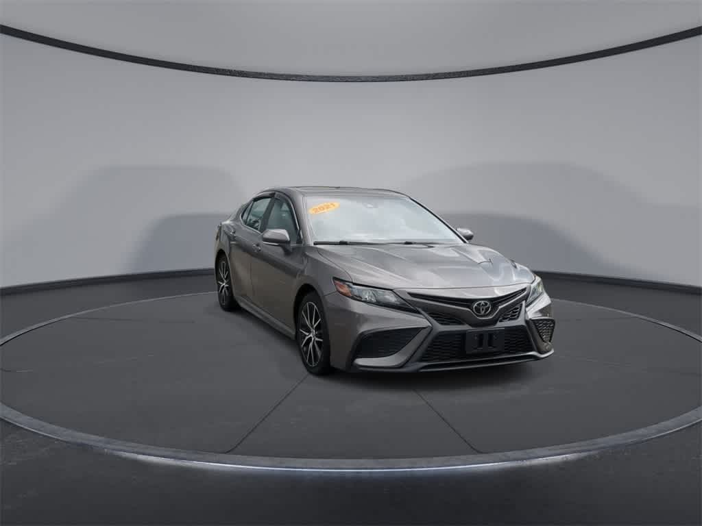 2021 Toyota Camry SE 2