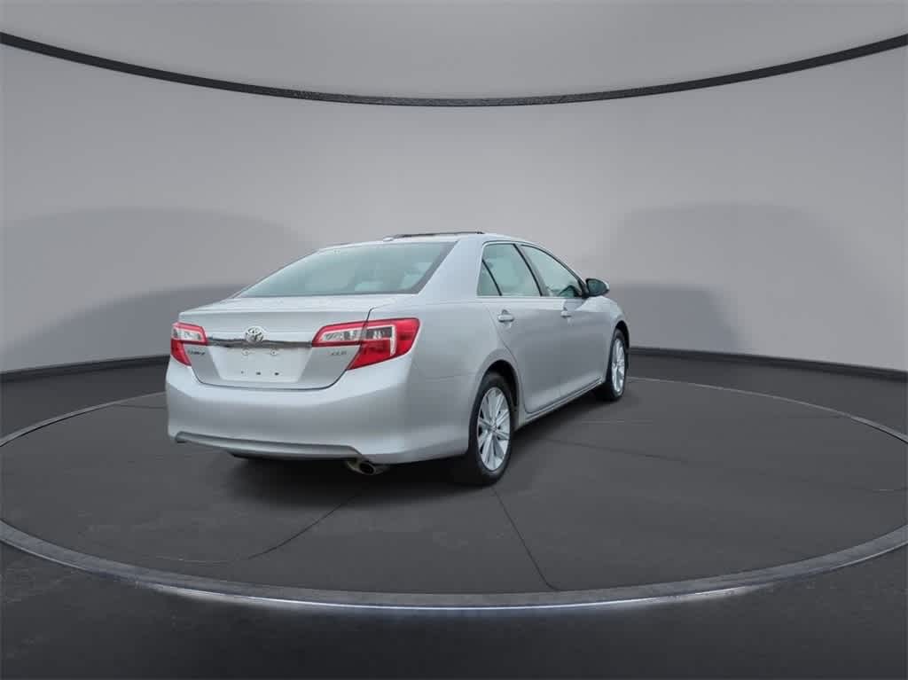 2013 Toyota Camry XLE 8