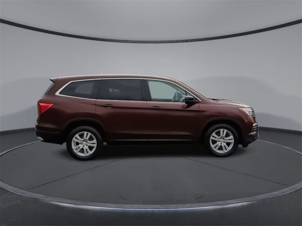 2016 Honda Pilot LX 9