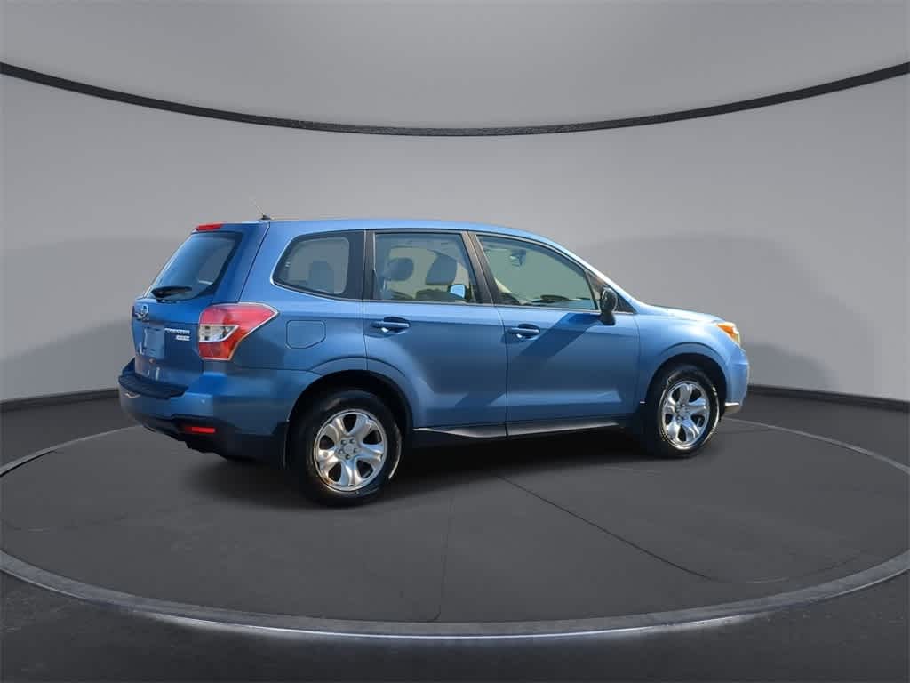 2015 Subaru Forester 2.5i 8