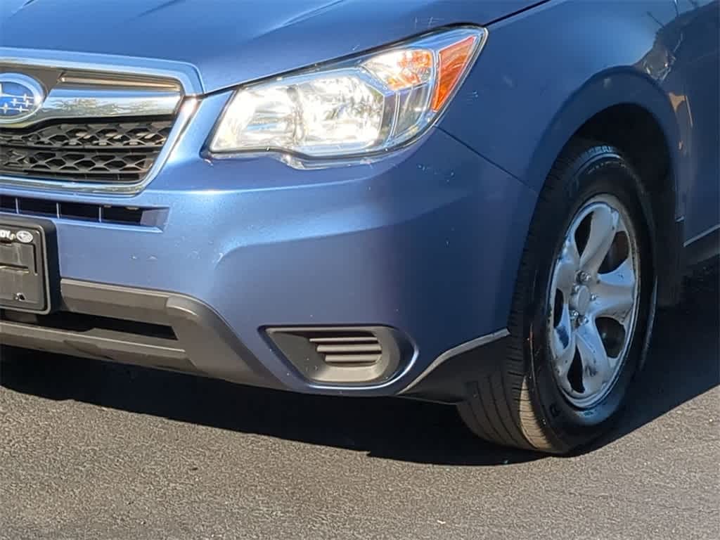 2015 Subaru Forester 2.5i 11