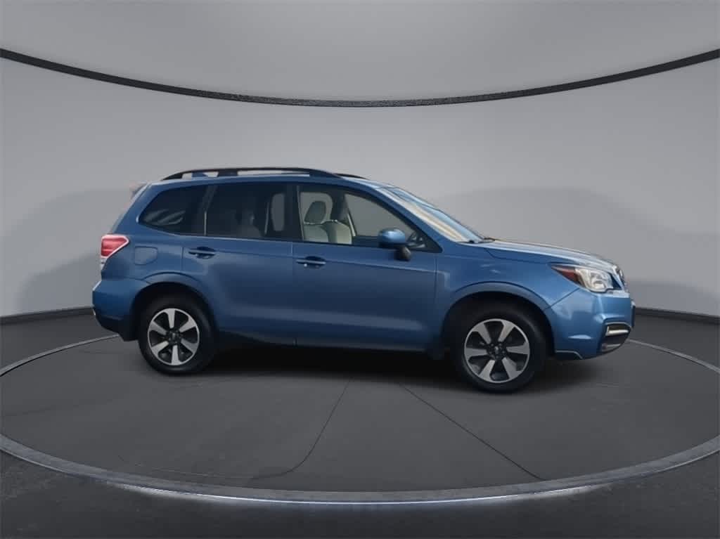 2018 Subaru Forester Premium 9