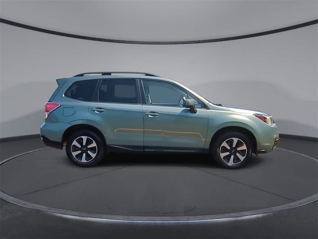 2018 Subaru Forester Premium 9