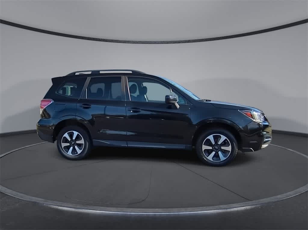 2018 Subaru Forester Premium 9