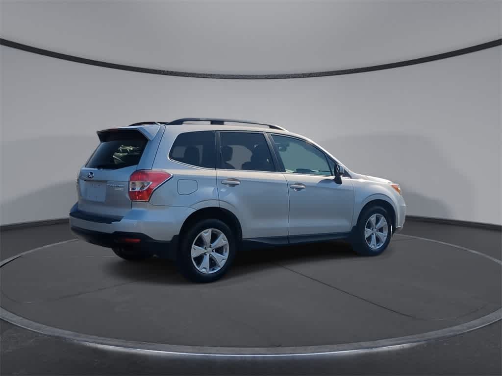 2015 Subaru Forester 2.5i Limited 8