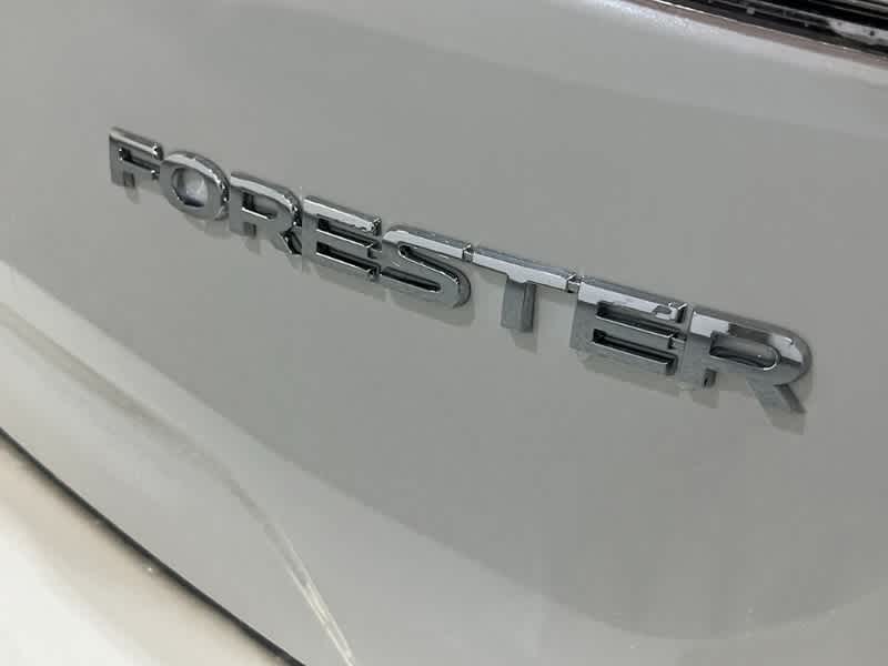 2024 Subaru Forester BASE 10
