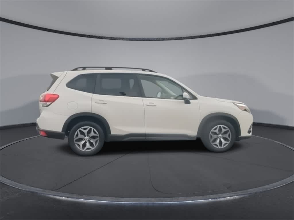 2022 Subaru Forester Premium 2