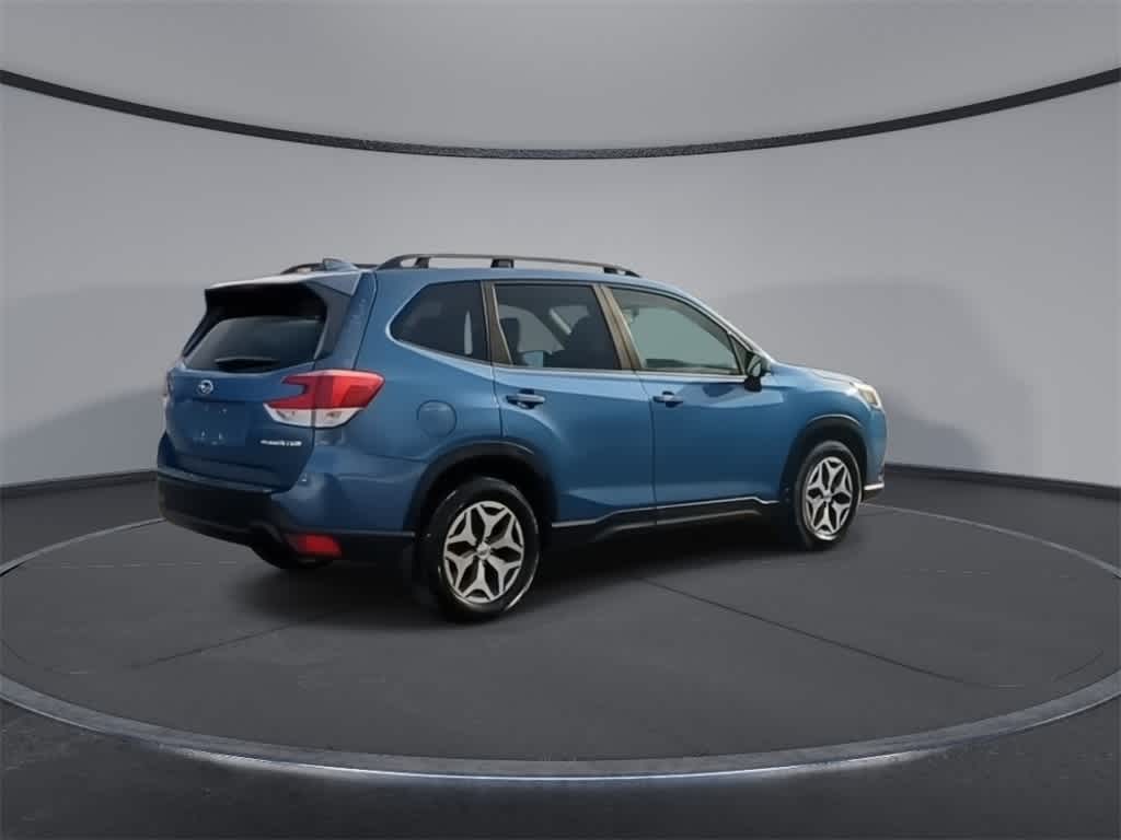 2022 Subaru Forester Premium 8