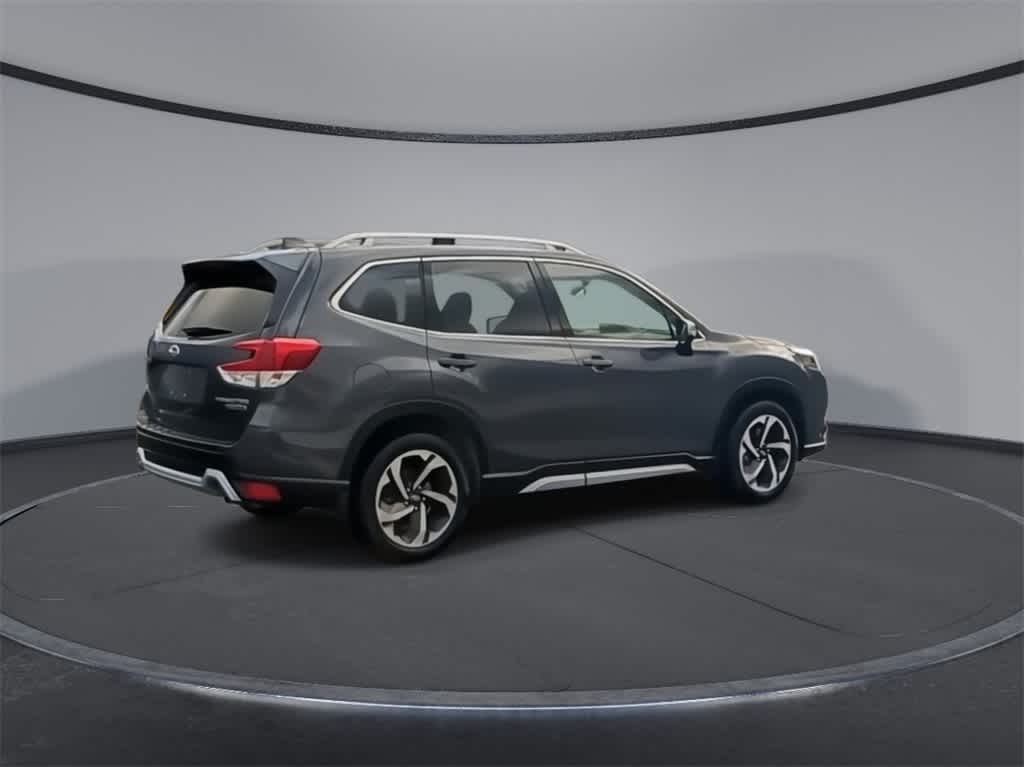 2022 Subaru Forester Touring 8