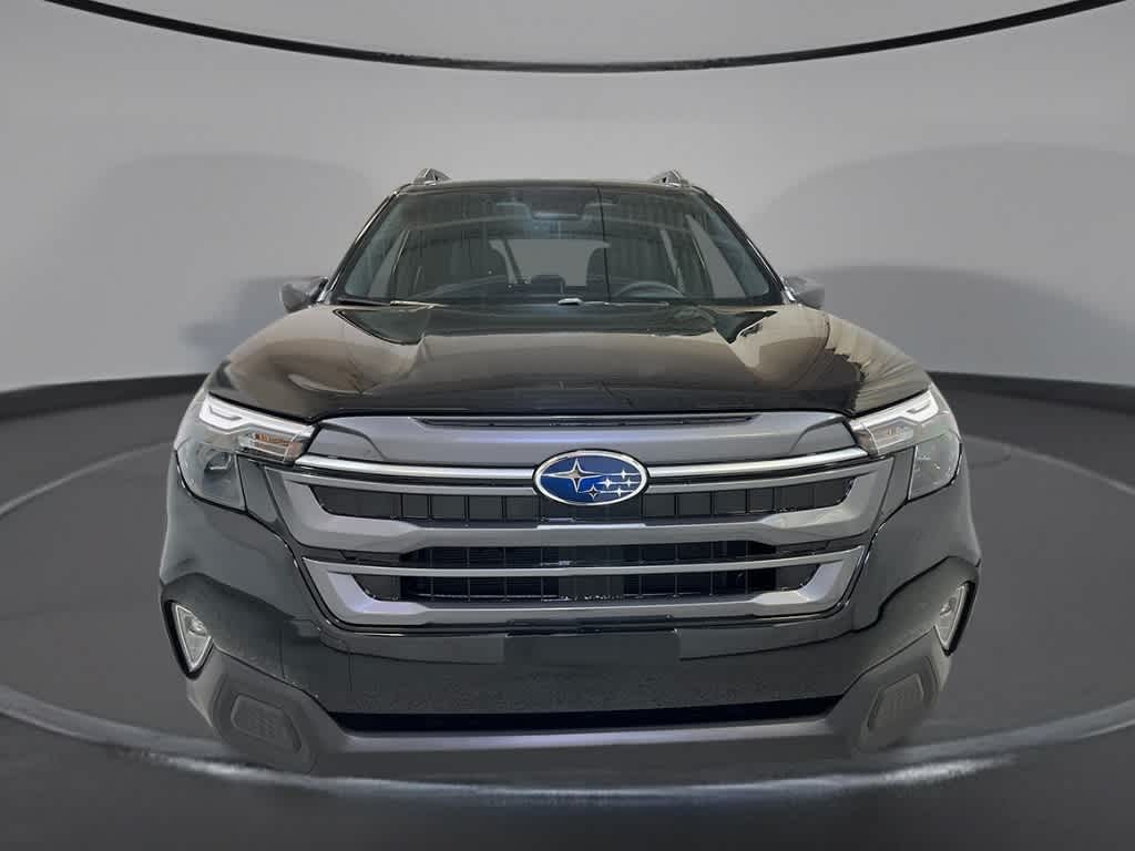 2025 Subaru Forester Premium 8