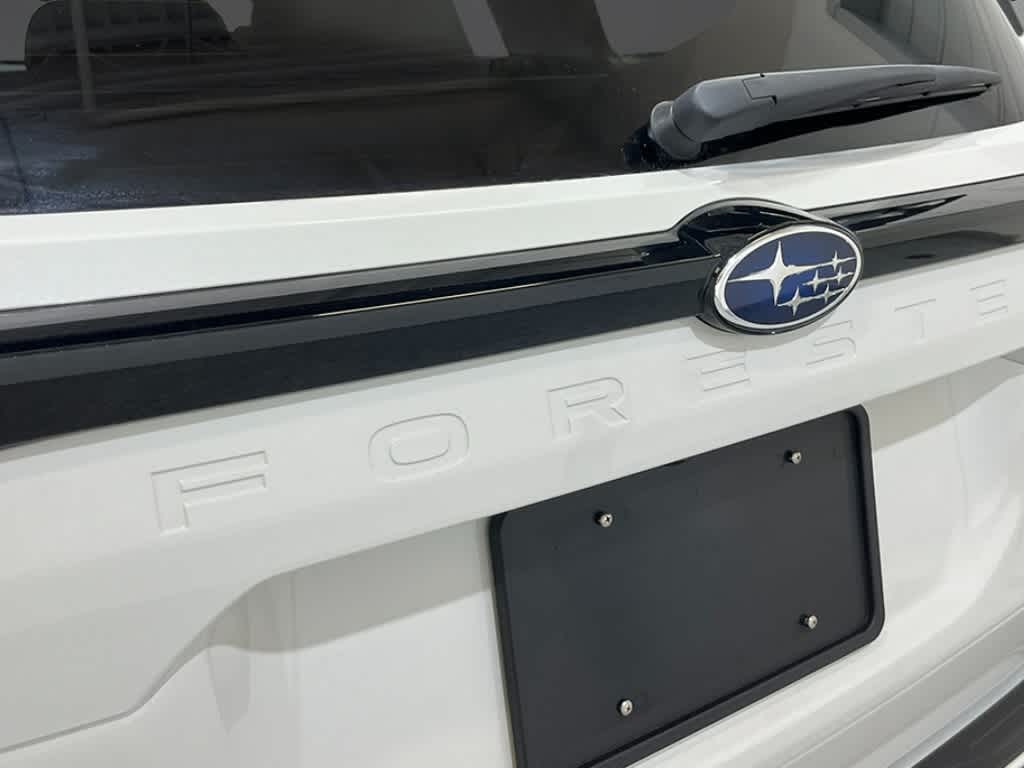 2025 Subaru Forester Limited 10