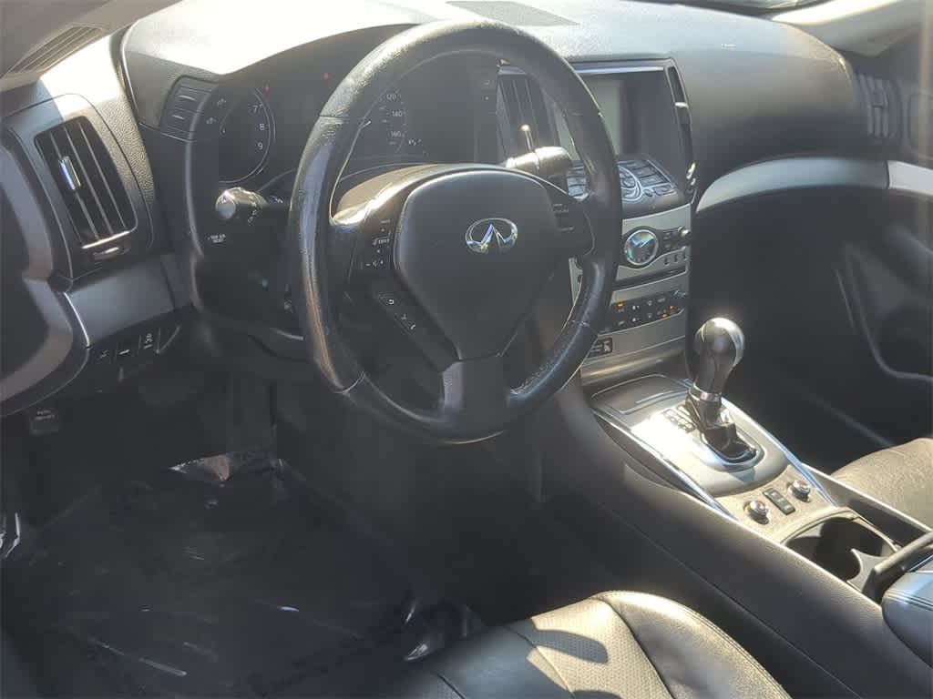 2013 INFINITI G37 x 16