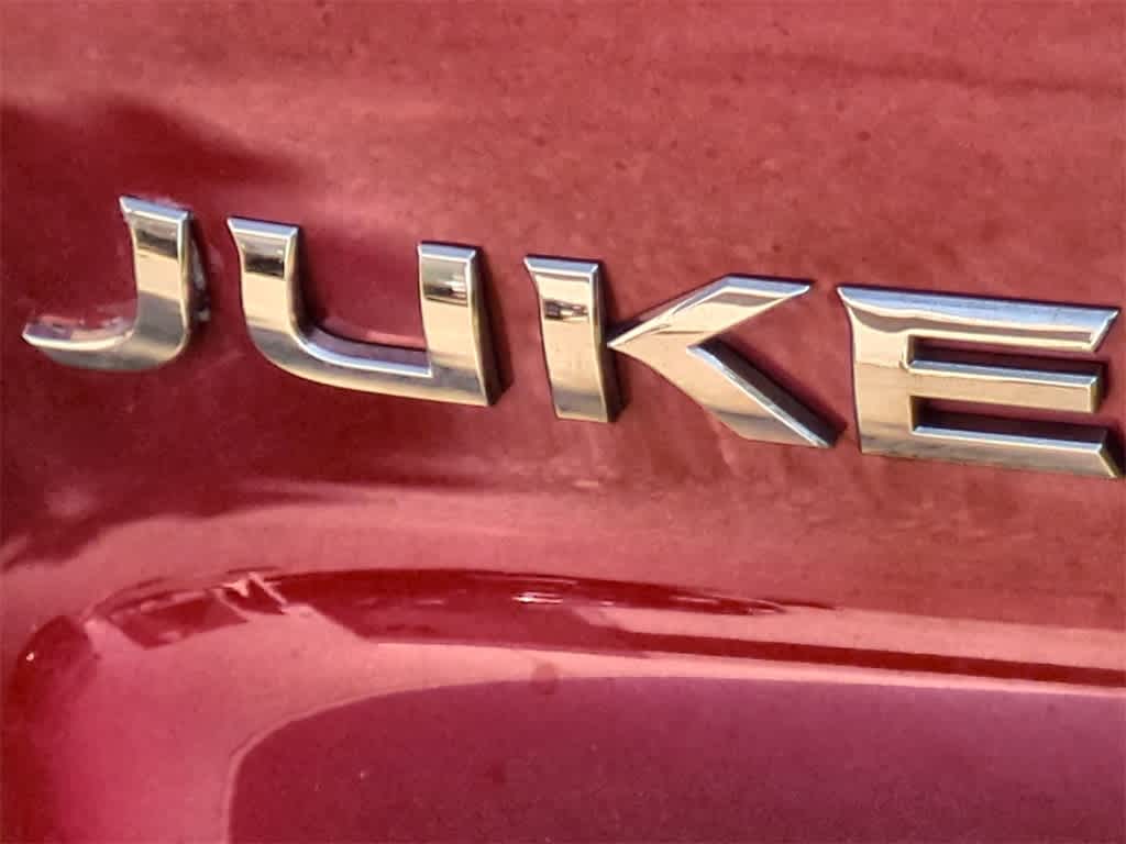 2016 Nissan JUKE S 12