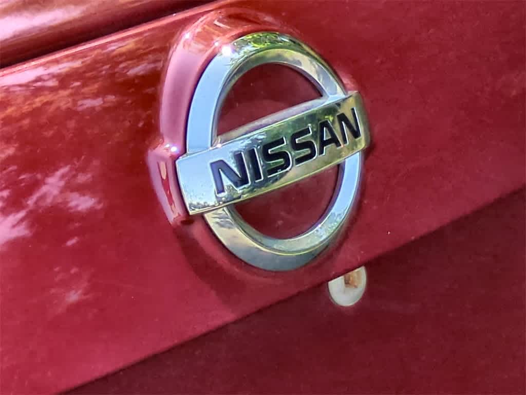 2016 Nissan JUKE S 11