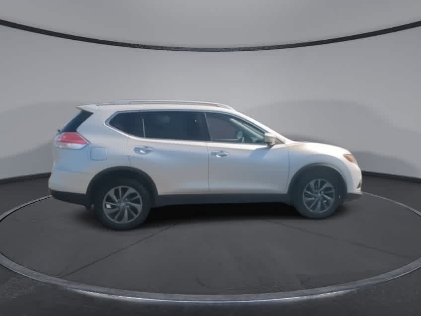 2016 Nissan Rogue SL 9