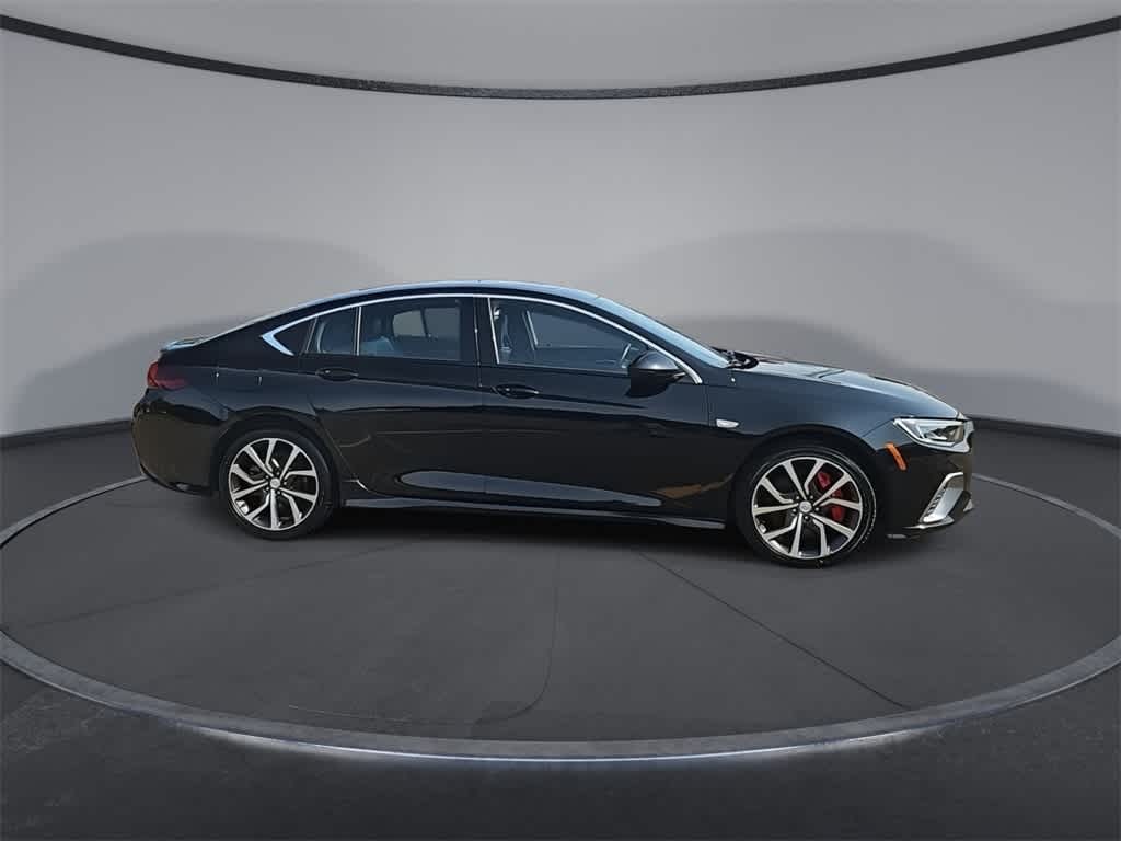 2018 Buick Regal Sportback GS 9