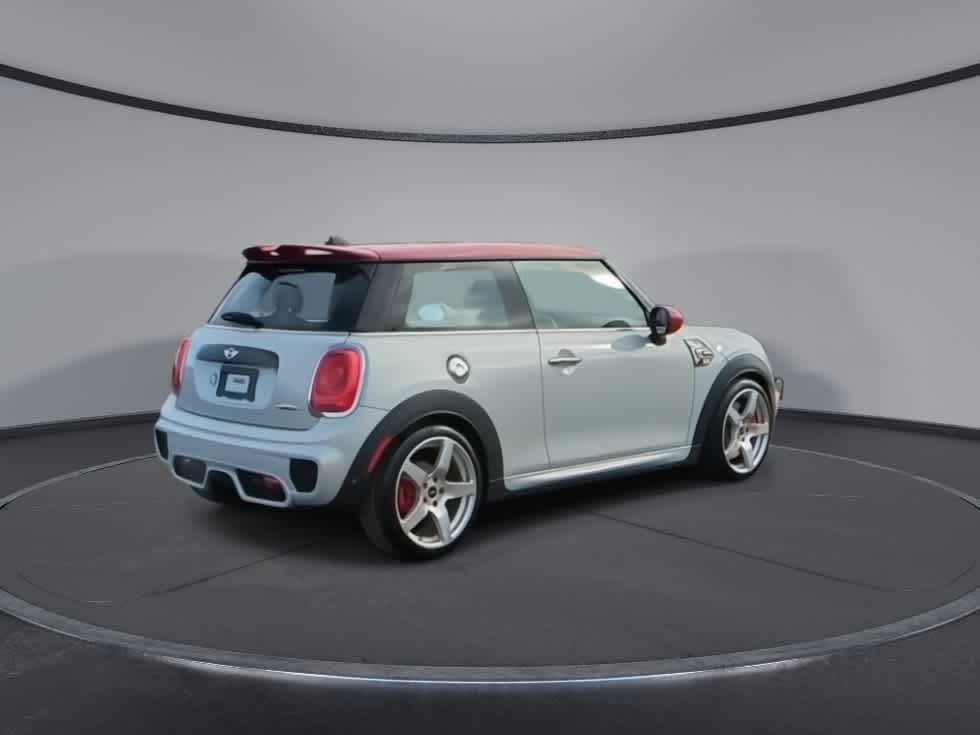 2017 MINI Hardtop 2 Door John Cooper Works 8