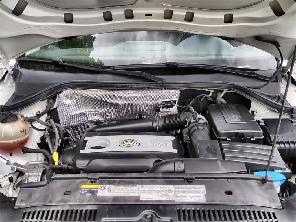 2017 Volkswagen Tiguan Sport 15