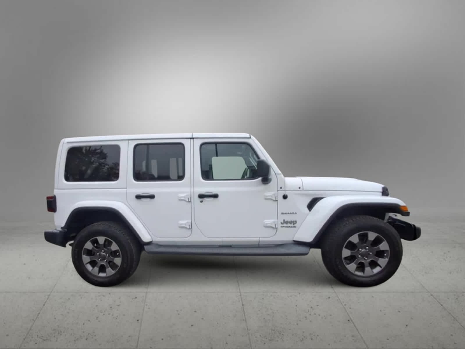 2018 Jeep Wrangler Unlimited Sahara 9