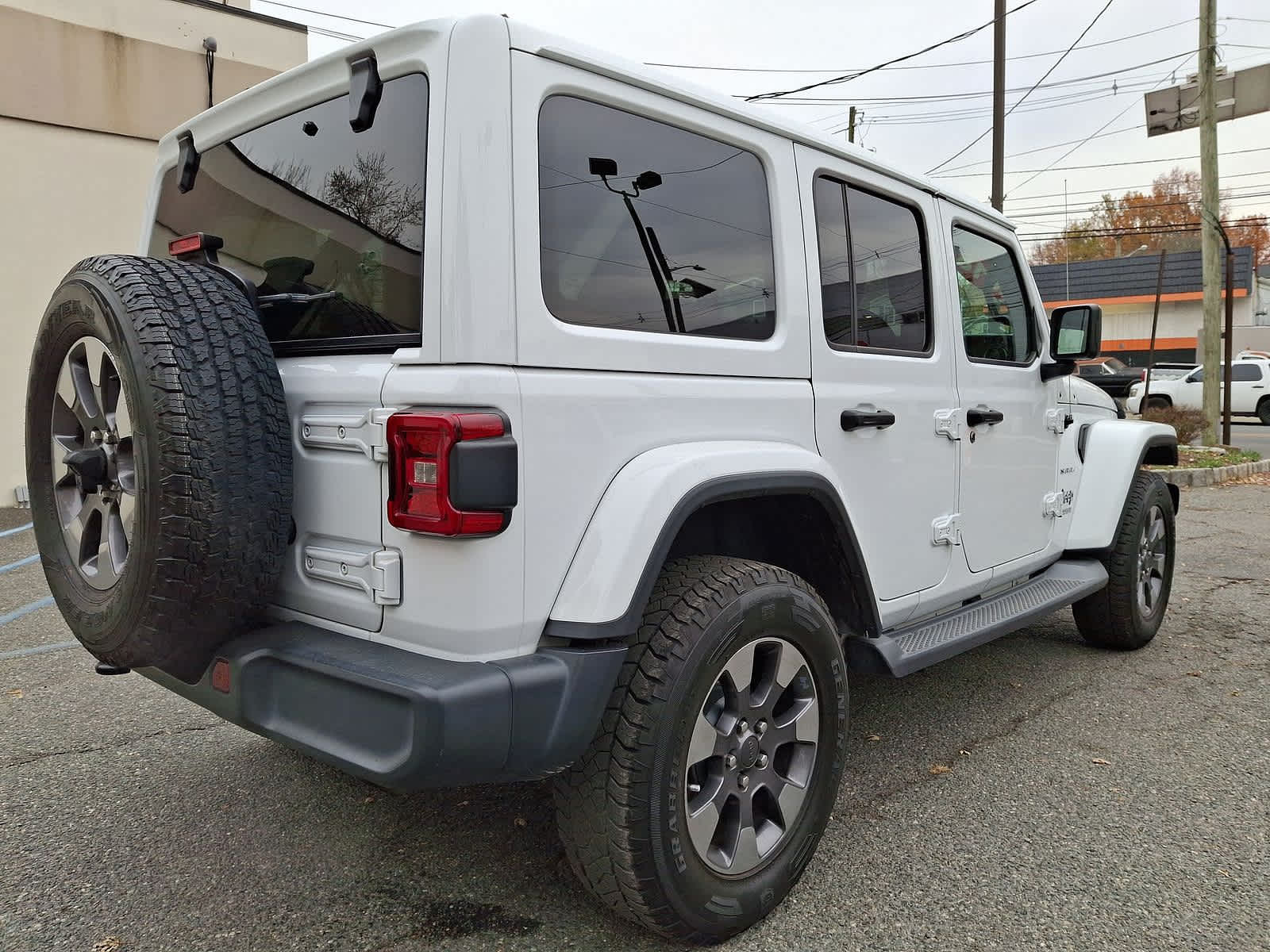 2018 Jeep Wrangler Unlimited Sahara 21