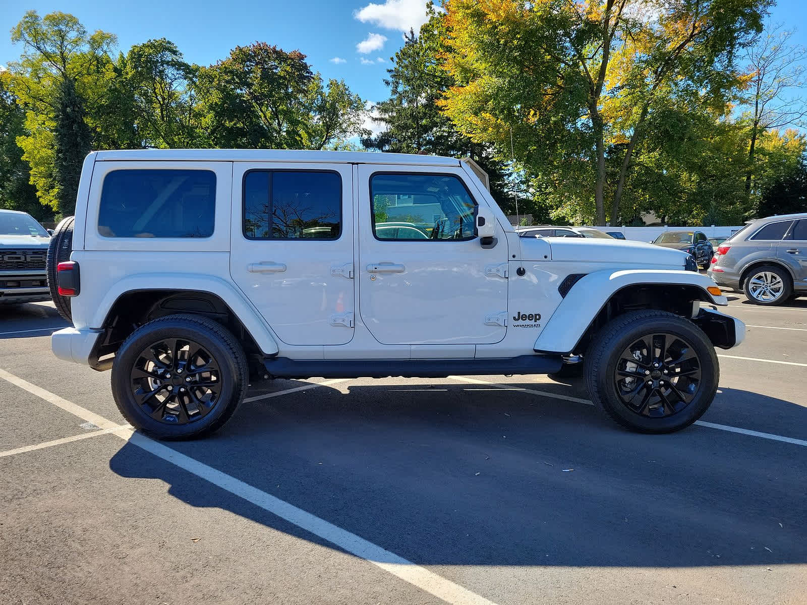 2021 Jeep Wrangler Unlimited Sahara High Altitude 25