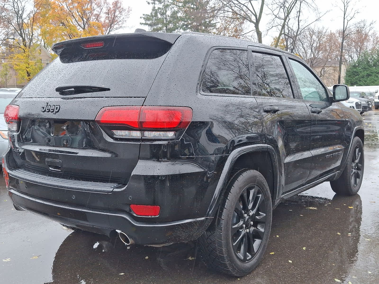 2020 Jeep Grand Cherokee Altitude 25