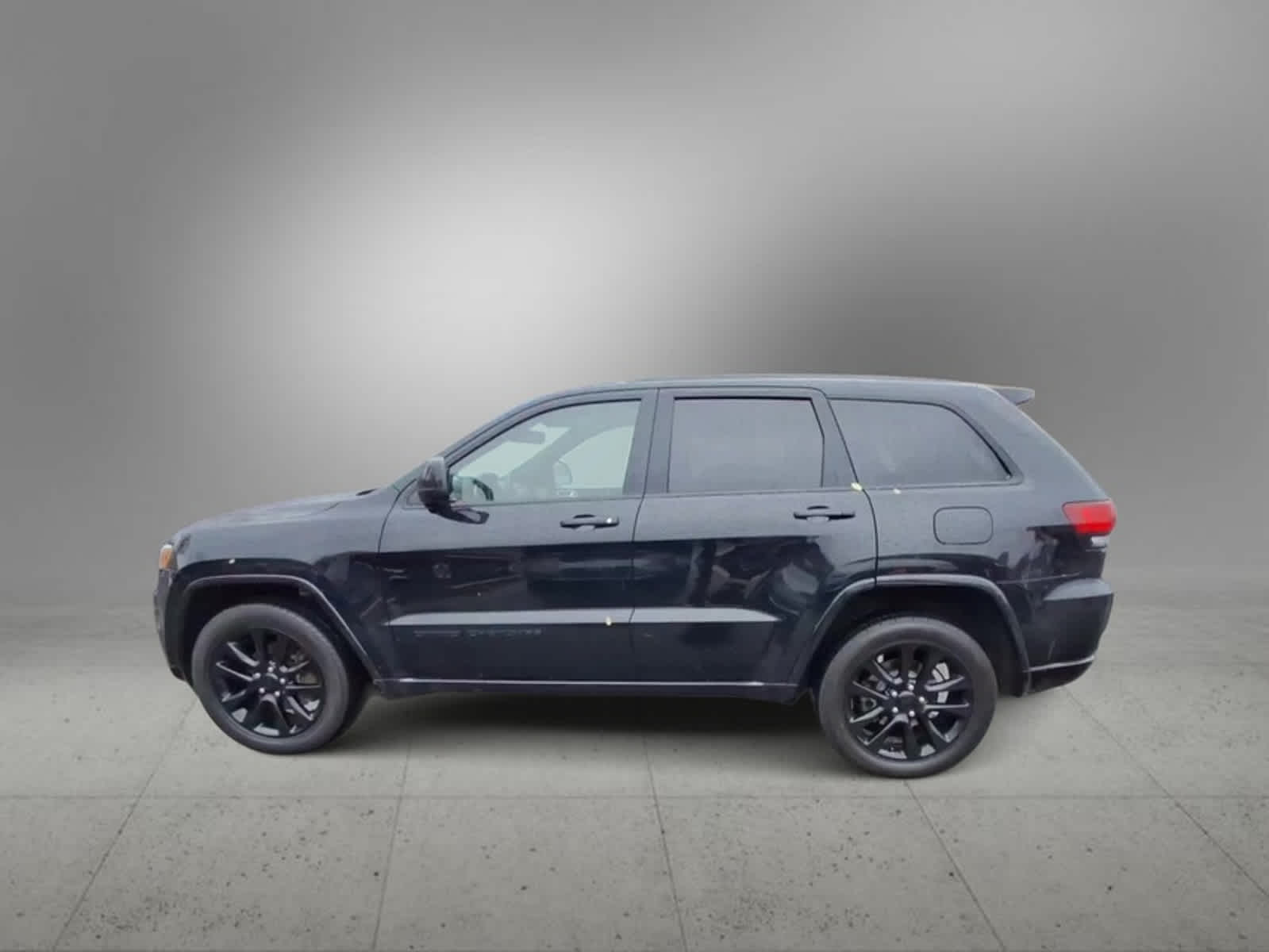 2020 Jeep Grand Cherokee Altitude 5