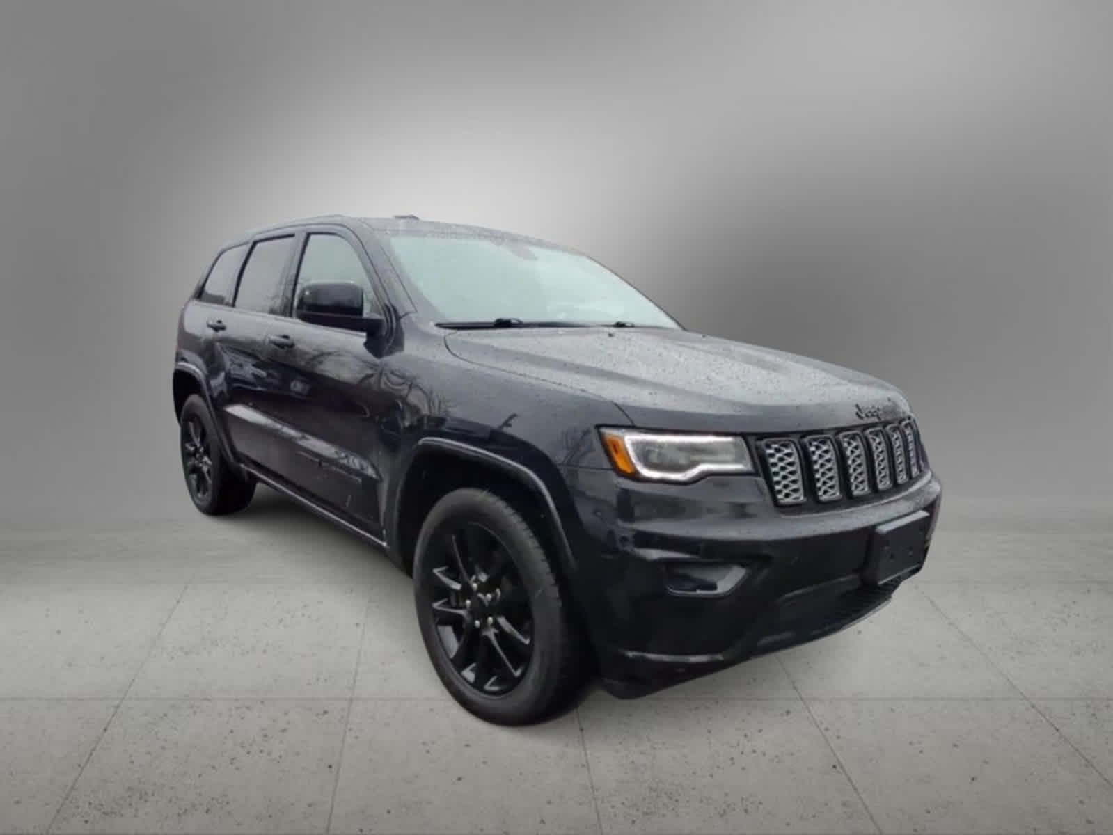 2020 Jeep Grand Cherokee Altitude 2