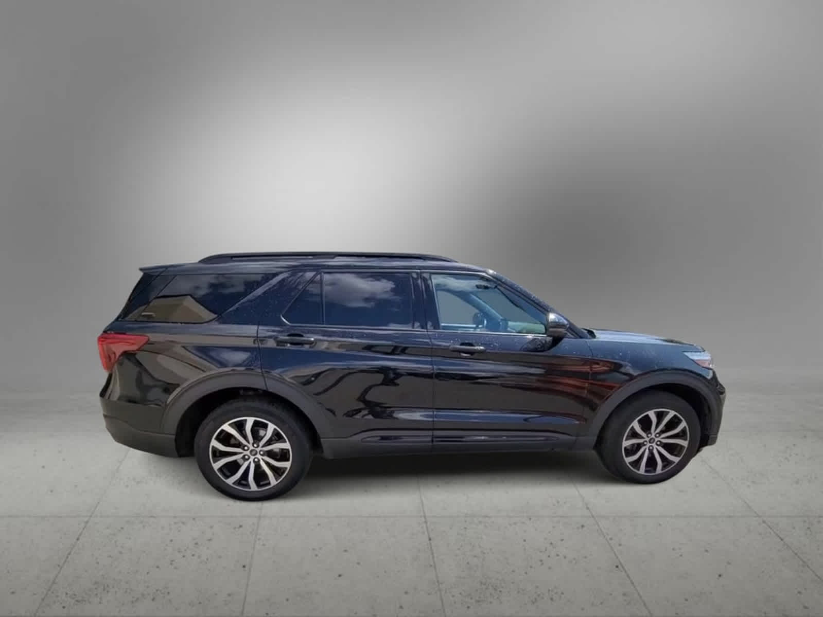 2020 Ford Explorer ST 9