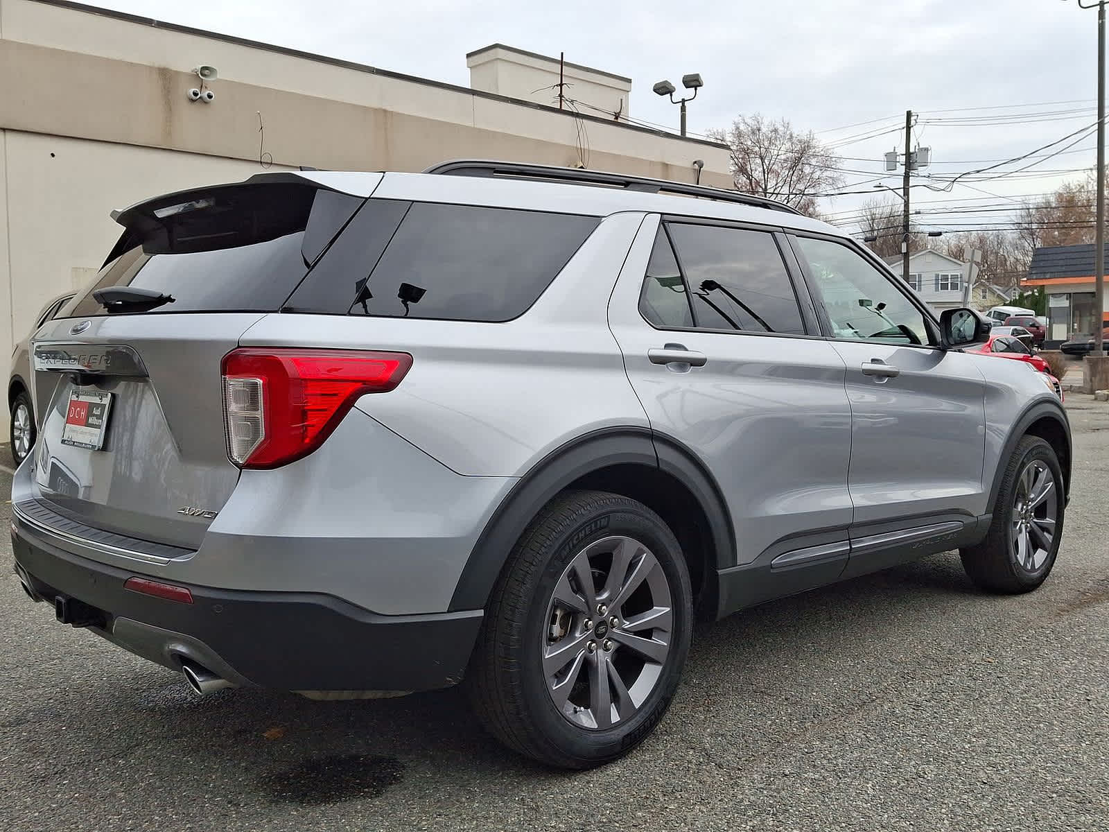 2022 Ford Explorer XLT 25