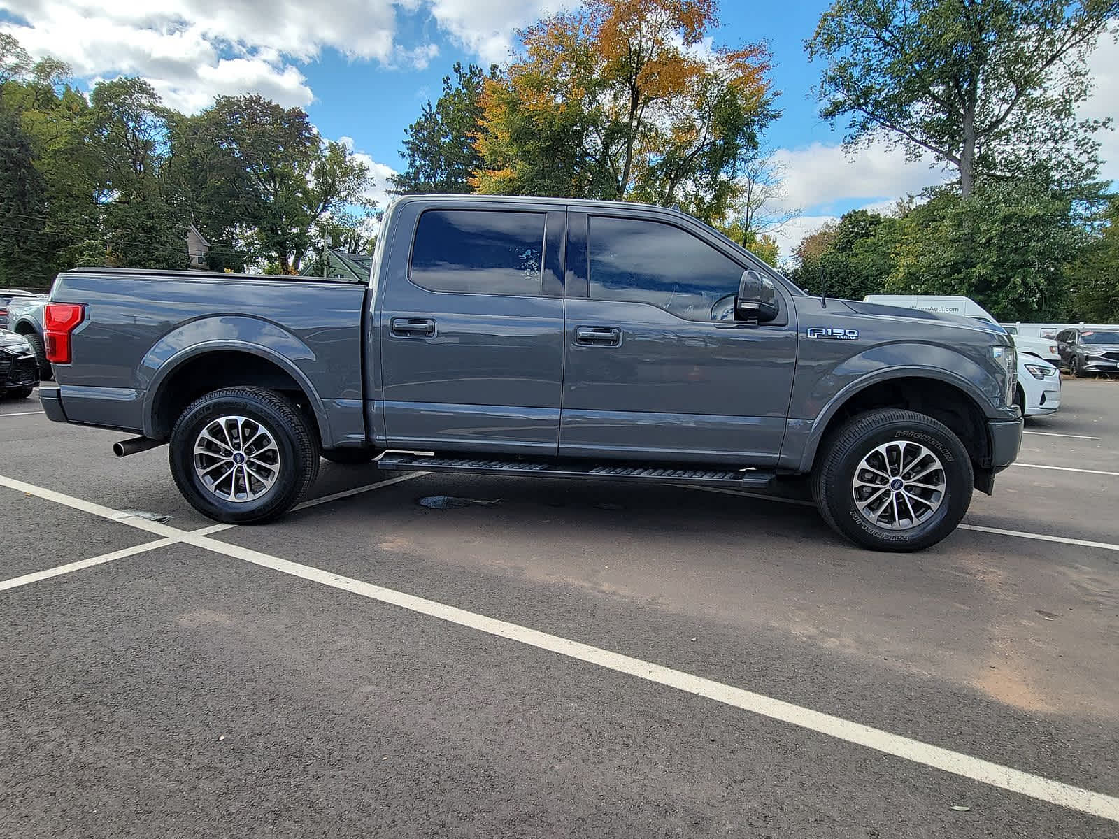 2018 Ford F-150 LARIAT 4WD SuperCrew 5.5 Box 26