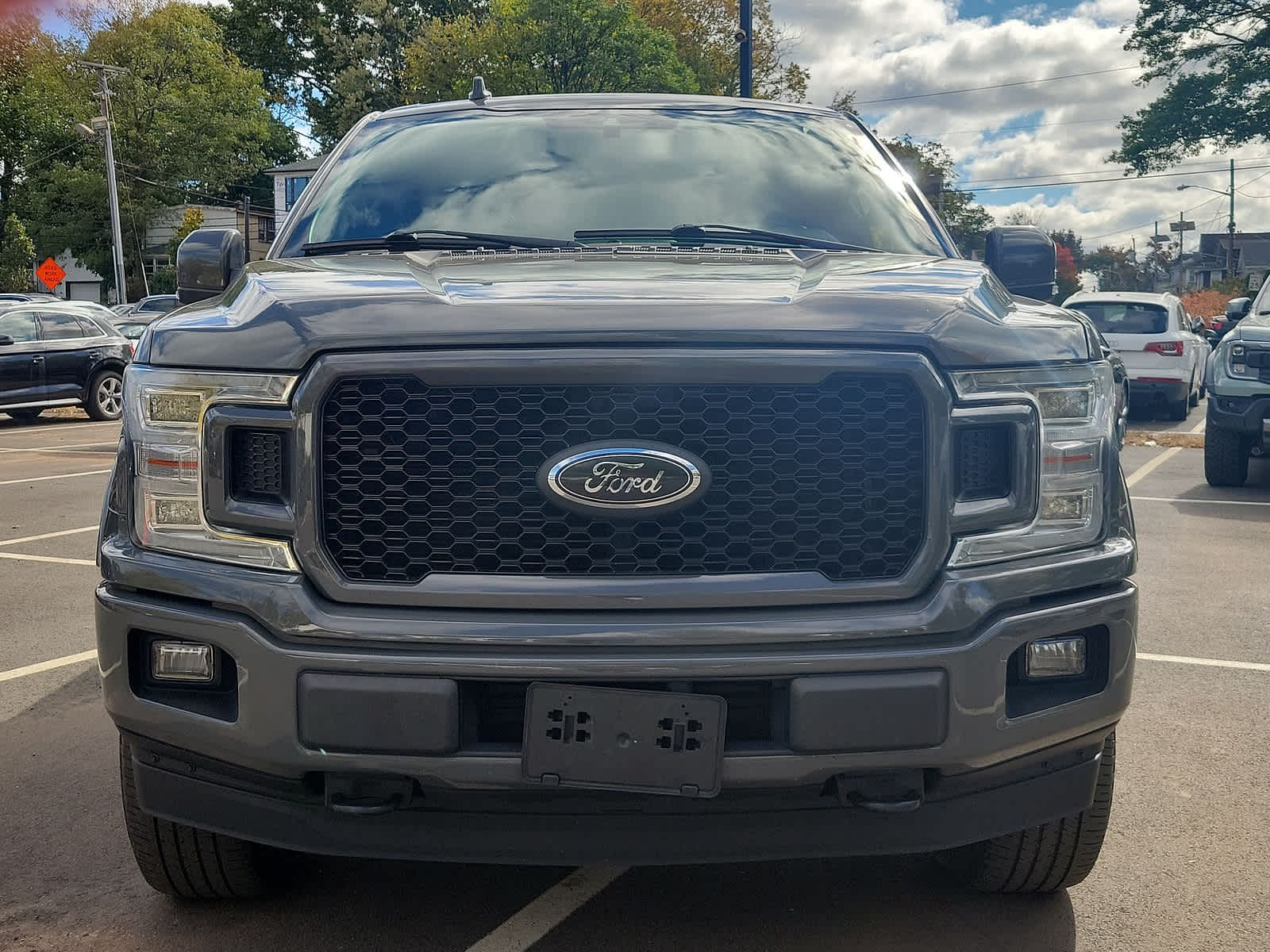 2018 Ford F-150 LARIAT 4WD SuperCrew 5.5 Box 29