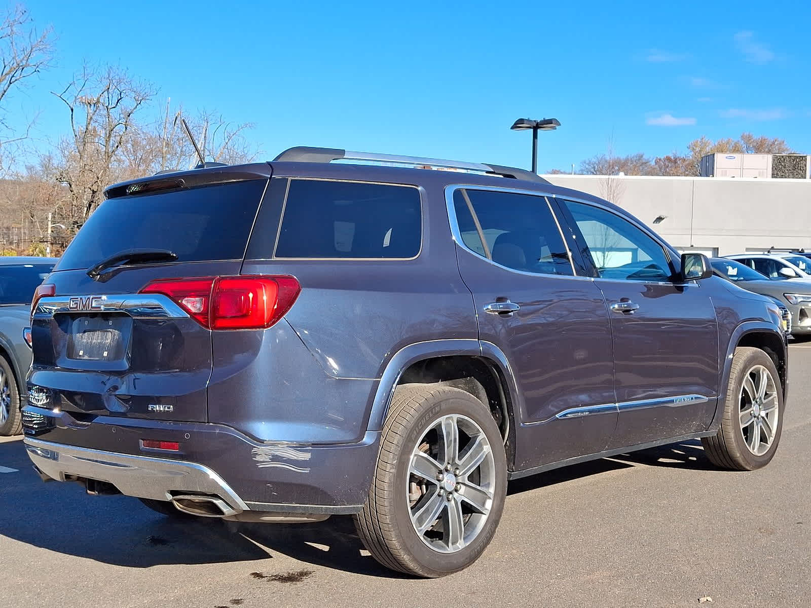 2019 GMC Acadia Denali 25