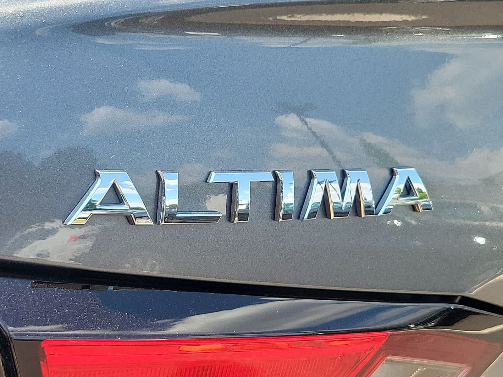 2022 Nissan Altima 2.5 S 23